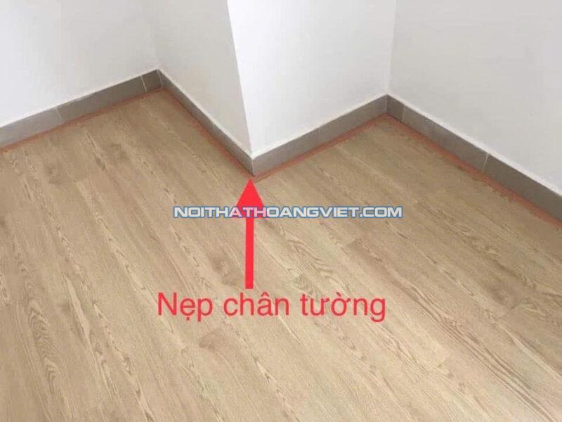 Sàn bóc dán giá 65k/1m