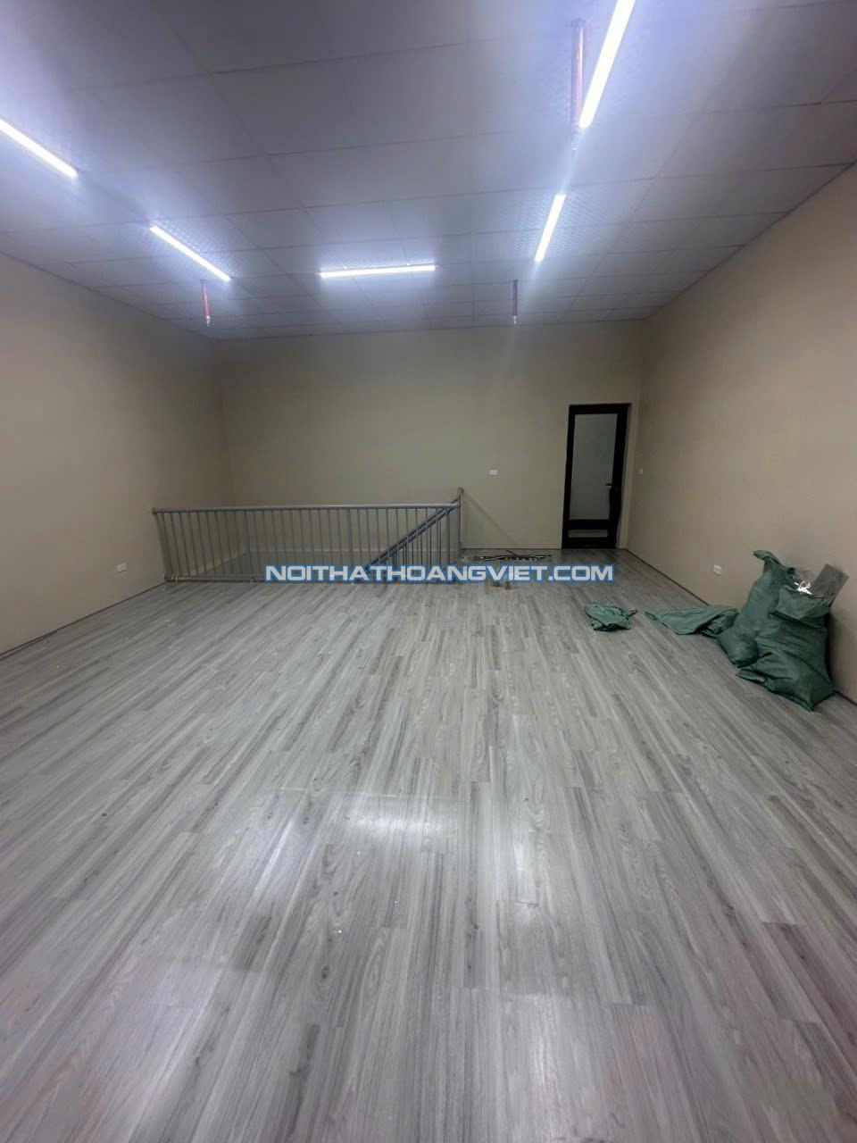 Sàn bóc dán giá 65k/1m Sàn bóc dán giá 65k/1m